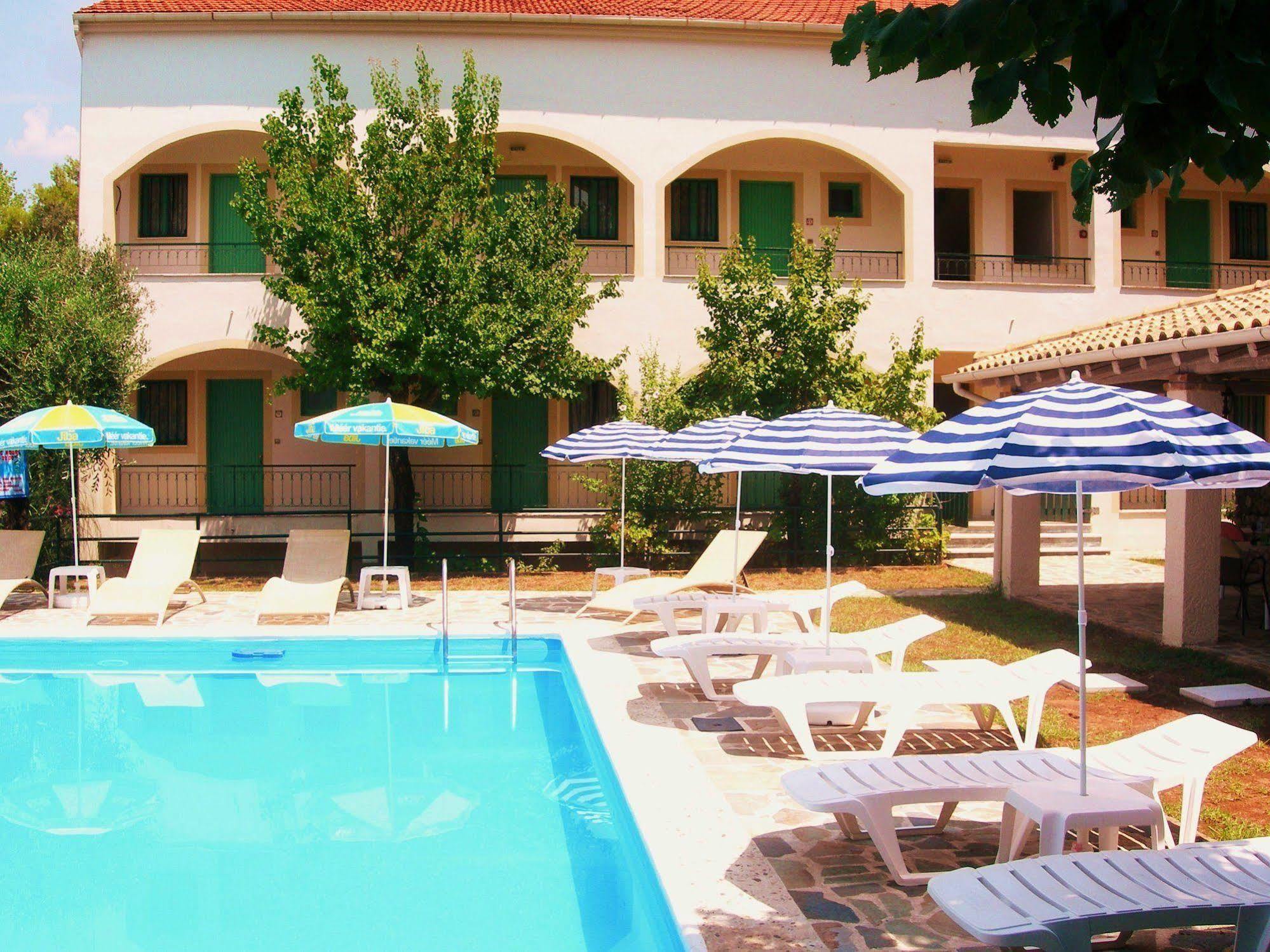 ذيسْخا Villa Karmar Hotel Apartments المظهر الخارجي الصورة